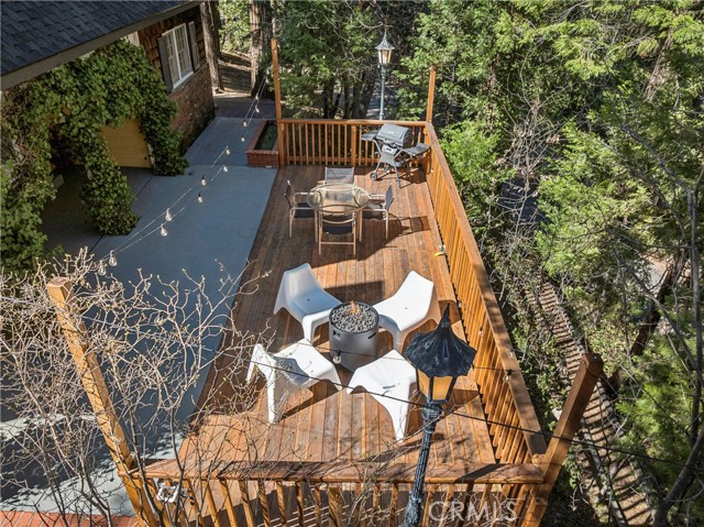 Detail Gallery Image 7 of 58 For 222 Holiday, Lake Arrowhead,  CA 92352 - 3 Beds | 2 Baths