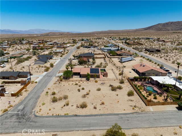 Detail Gallery Image 5 of 18 For 74811 Aladdin Dr, Twentynine Palms,  CA 92277 - – Beds | – Baths