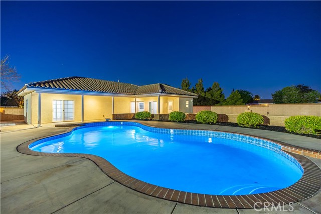 Detail Gallery Image 10 of 73 For 42132 23rd St, Lancaster,  CA 93536 - 7 Beds | 6 Baths