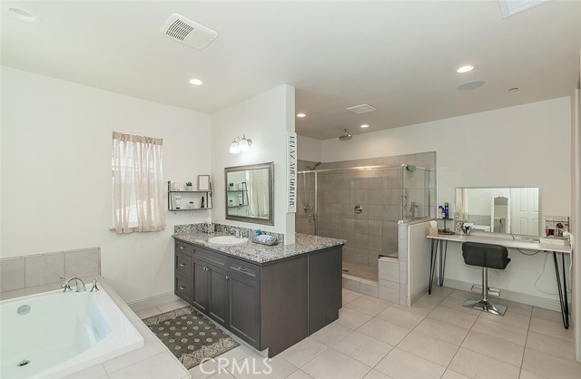 Detail Gallery Image 29 of 53 For 1523 N Ryan Ave, Clovis,  CA 93619 - 5 Beds | 4 Baths