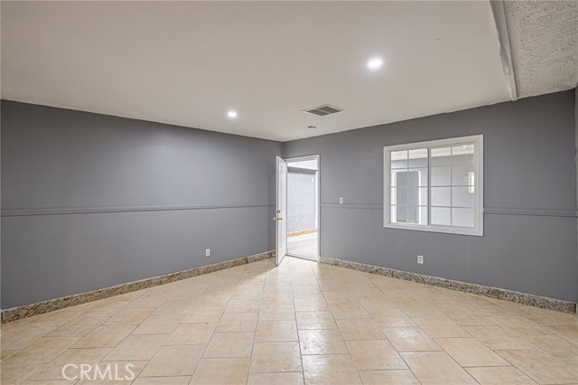 3149 E S Avenue, Palmdale CA: https://media.crmls.org/medias/f1758549-0feb-4a57-8d3e-393263c70a76.jpg