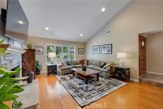 Detail Gallery Image 21 of 56 For 1331 Nutwood Ave, Fullerton,  CA 92831 - 4 Beds | 2 Baths
