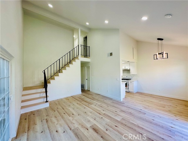 Detail Gallery Image 5 of 17 For 2380 Benidorm Cir, Corona,  CA 92879 - 3 Beds | 3 Baths