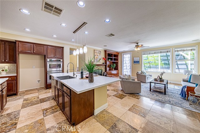 Detail Gallery Image 18 of 62 For 17730 Wren Dr, Canyon Country,  CA 91387 - 5 Beds | 3 Baths