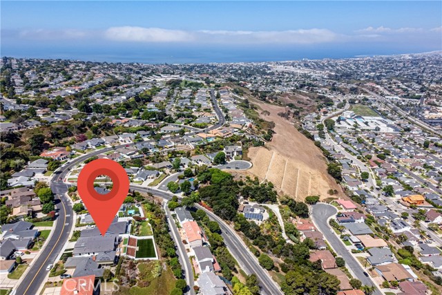 4609 Paseo De Las Tortugas, Torrance CA: https://media.crmls.org/medias/f179b058-9a98-4b8e-a38d-753bbb3a469d.jpg