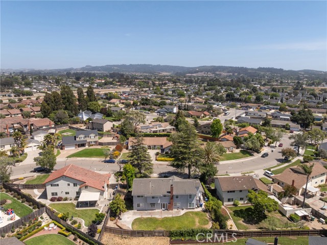 4565 Lamplighter Lane, Santa Maria CA: https://media.crmls.org/medias/f179c321-24ea-47d8-a5fc-2caef6b588b7.jpg