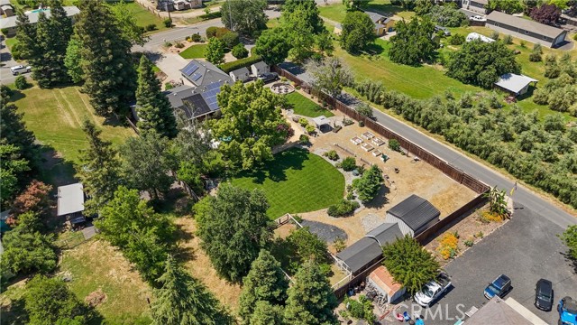9508 Lott Road, Durham CA: https://media.crmls.org/medias/f17a60b9-3a27-4aa2-8fb0-a640fb28fc7b.jpg