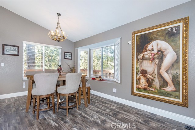 Detail Gallery Image 13 of 32 For 43005 Monterey, Big Bear Lake,  CA 92315 - 3 Beds | 2 Baths