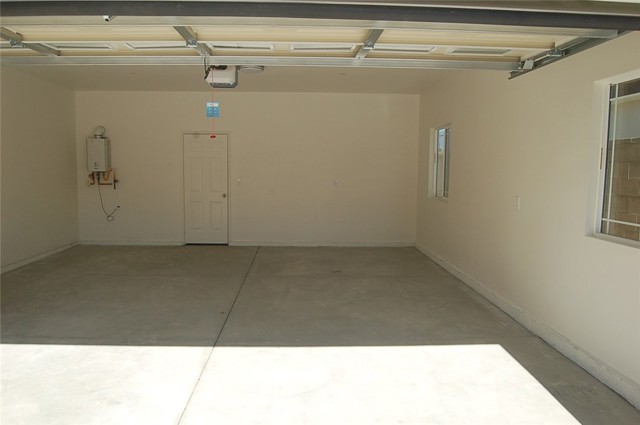 Detail Gallery Image 18 of 19 For 17554 Owen St #2,  Fontana,  CA 92335 - 3 Beds | 2 Baths