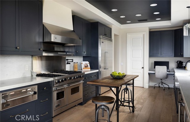 420 De Sola Terrace, Corona del Mar CA: https://media.crmls.org/medias/f17d5557-50c8-46f5-8307-328555bea839.jpg