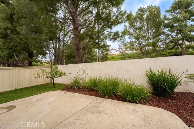 Detail Gallery Image 38 of 45 For 1072 S Laughingbrook Ct, Anaheim Hills,  CA 92808 - 3 Beds | 2/1 Baths