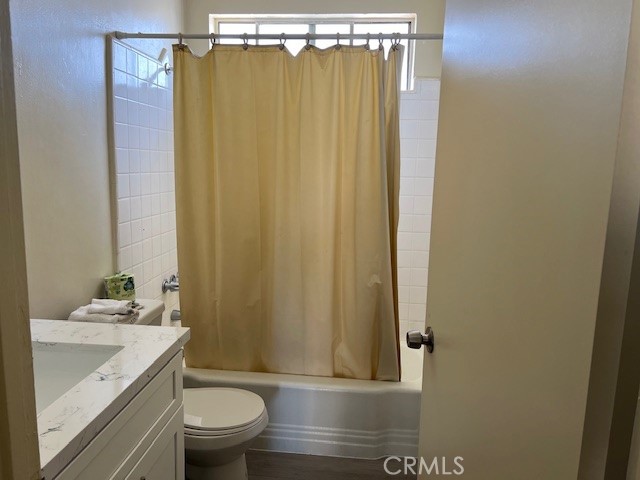 https://media.crmls.org/medias/f17dd191-0590-45fc-9275-ef3580278a30.jpg?preset=X-Large