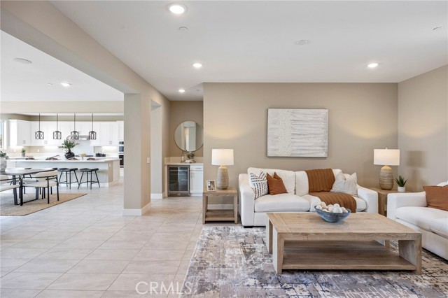 Detail Gallery Image 3 of 24 For 5978 Saddlehorn Ln, Jurupa Valley,  CA 92509 - 4 Beds | 3 Baths