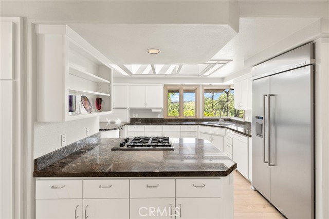 Detail Gallery Image 11 of 52 For 49 Spanish Garden Dr, Chico,  CA 95928 - 4 Beds | 4 Baths