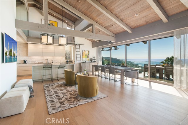 Detail Gallery Image 7 of 40 For 709 Kendall Dr, Laguna Beach,  CA 92651 - 4 Beds | 4/1 Baths