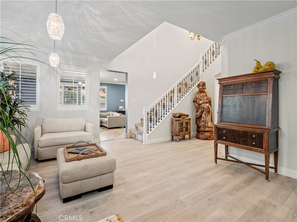 MLS #SR25253604 image #6