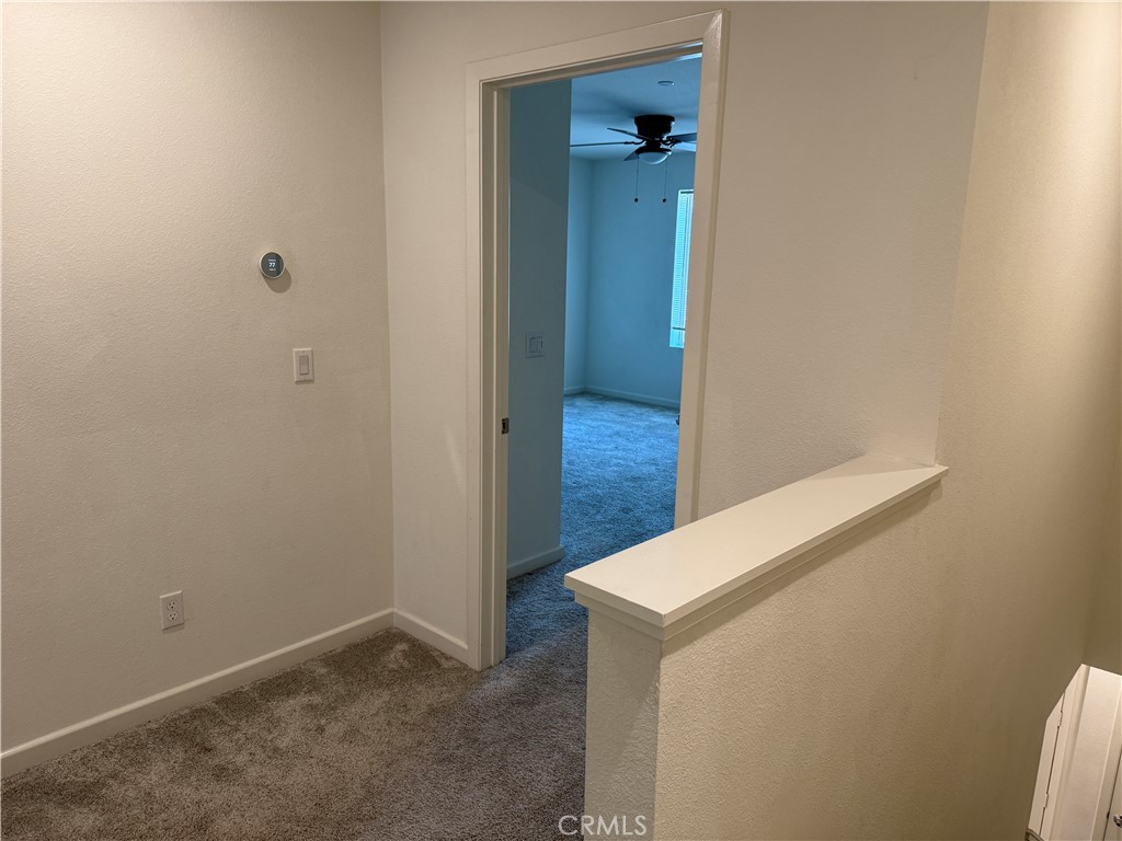 https://media.crmls.org/medias/f1801034-cfb8-46ad-920d-6344c8e1d7ba.jpg?preset=X-Large