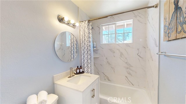 18271 Treleven Avenue, Lake Elsinore CA: https://media.crmls.org/medias/f180a7f1-67fc-4b47-9e6d-0c85682ab4e0.jpg