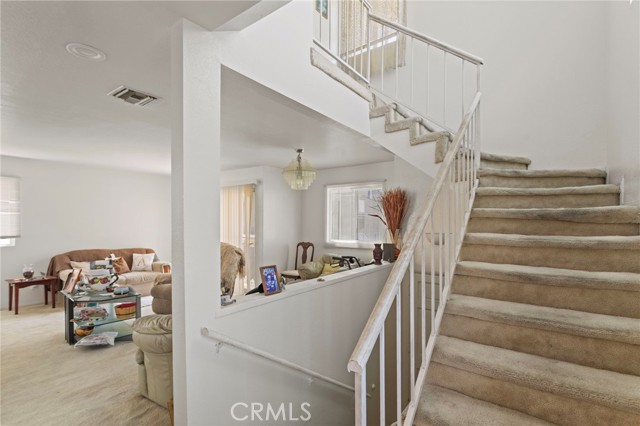 Detail Gallery Image 3 of 13 For 3918 W 118th Pl #8,  Hawthorne,  CA 90250 - 3 Beds | 3 Baths