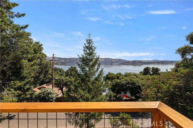 3095 S Lake Drive, Kelseyville CA: https://media.crmls.org/medias/f180f5e2-8f85-4d56-b179-8a40cd1c1db1.jpg