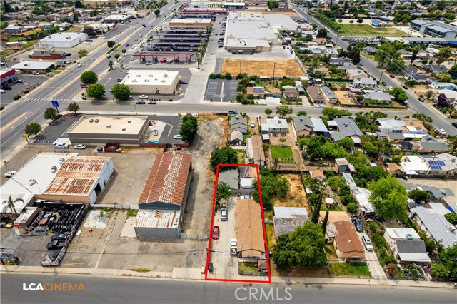 53 N Prospect Street, Porterville CA: https://media.crmls.org/medias/f181c632-51f8-4c1b-a311-1b0e26e78daf.jpg