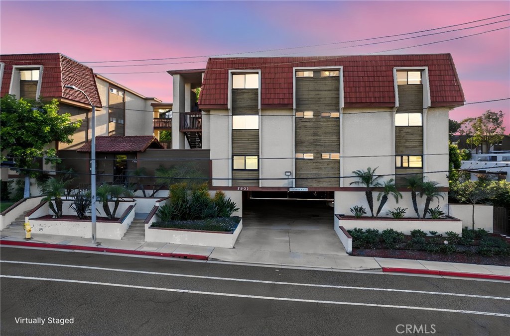 2501 Temple #309