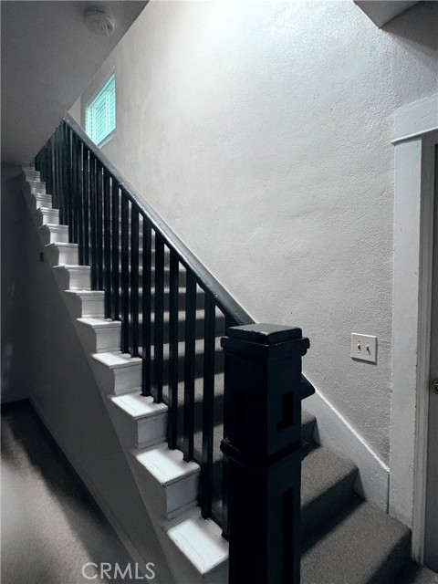 Detail Gallery Image 3 of 10 For 20937 Francis Dr, –,  CA 93261 - 5 Beds | 2 Baths