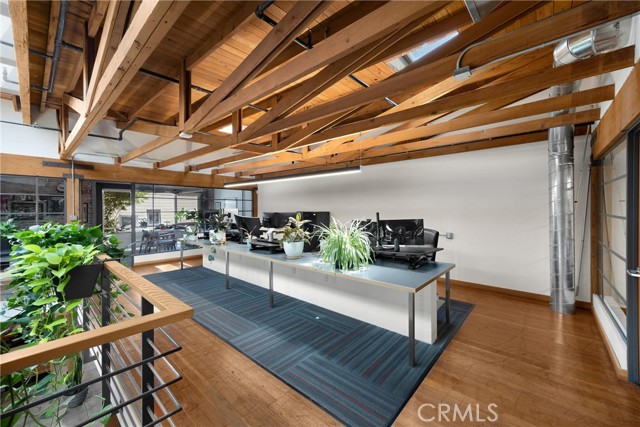 Image 30 of 47 For 425 4th Street E