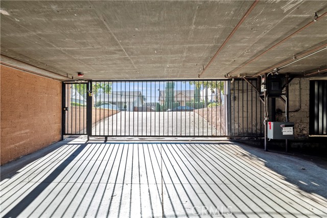 Detail Gallery Image 38 of 46 For 147 W Acacia Avenue Unit#104, Glendale,  CA 91204 - 2 Beds | 2/1 Baths