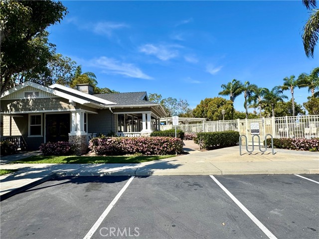Detail Gallery Image 37 of 38 For 16826 Pembrook, Huntington Beach,  CA 92649 - 4 Beds | 3 Baths