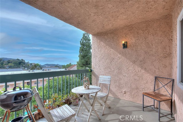 Detail Gallery Image 14 of 24 For 2940 N Verdugo Rd #409,  Glendale,  CA 91208 - 2 Beds | 2 Baths