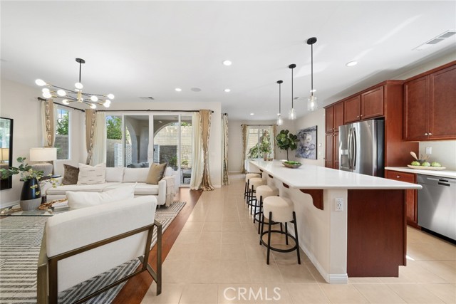 Detail Gallery Image 4 of 75 For 101 Newington, Irvine,  CA 92618 - 4 Beds | 3/1 Baths