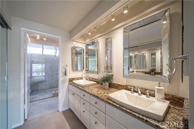 Detail Gallery Image 30 of 43 For 22364 Manacor #9,  Mission Viejo,  CA 92692 - 2 Beds | 2 Baths