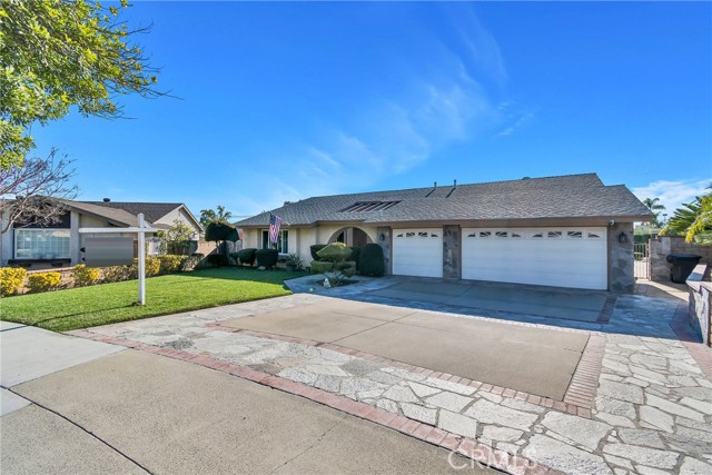 Detail Gallery Image 2 of 46 For 980 Coronado St, Upland,  CA 91786 - 4 Beds | 2 Baths