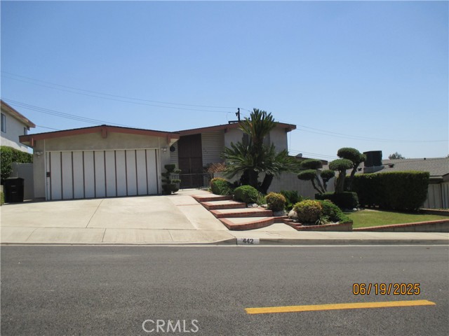 442 Van Buren Drive, Monterey Park CA: https://media.crmls.org/medias/f188705b-81ab-45c4-bb2a-ff9fa59ab467.jpg