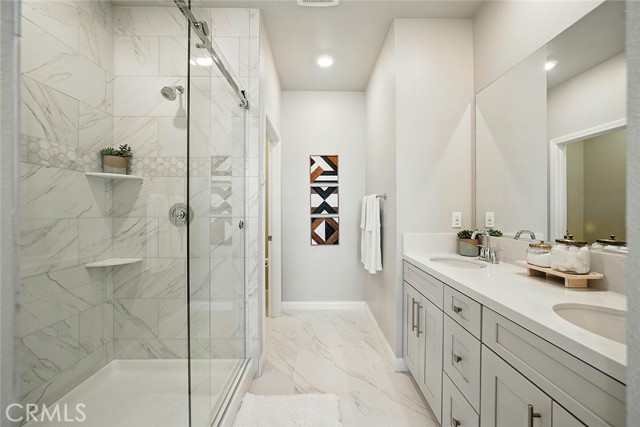 1425 W Sunrise Lane, San Pedro CA: https://media.crmls.org/medias/f1890352-11a1-49c1-99af-c20c70b677f9.jpg