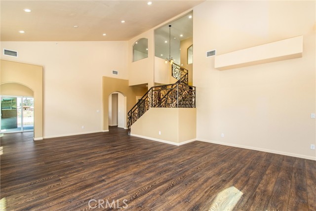 Detail Gallery Image 9 of 75 For 35750 Brookwood Ct, Yucaipa,  CA 92399 - 5 Beds | 4/1 Baths