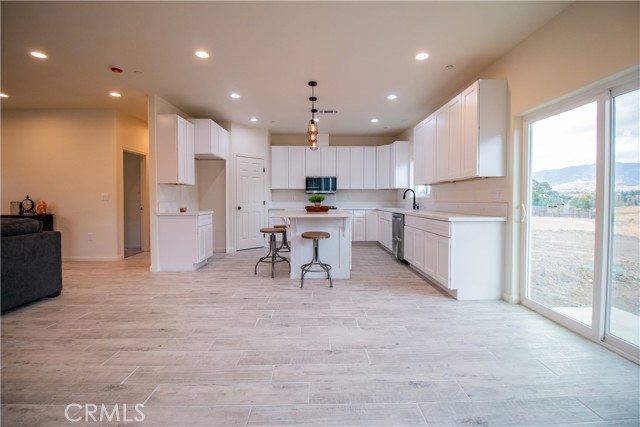 Detail Gallery Image 19 of 42 For 21104 Brentwood Dr, Tehachapi,  CA 93561 - 3 Beds | 2 Baths