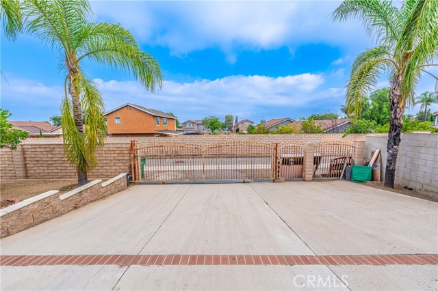 Detail Gallery Image 5 of 44 For 751 W Ontario Ave, Corona,  CA 92882 - 4 Beds | 2/1 Baths