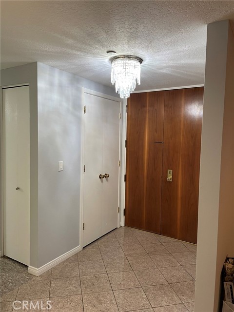 Detail Gallery Image 3 of 32 For 200 N Swall Dr #L252,  Beverly Hills,  CA 90211 - 2 Beds | 2 Baths