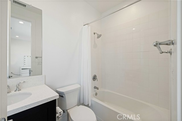 Detail Gallery Image 24 of 46 For 20644 W Deer Grass Ct, Porter Ranch,  CA 91326 - 5 Beds | 5/1 Baths