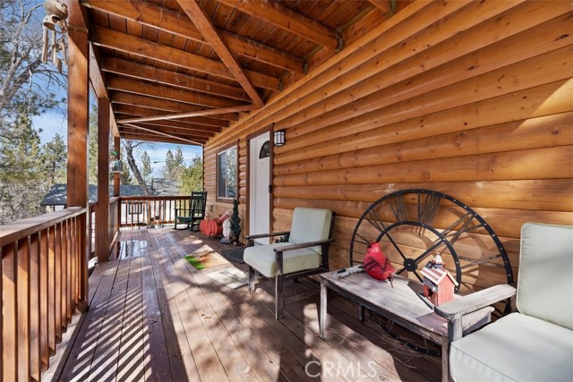 Detail Gallery Image 6 of 44 For 879 Spruce, Sugarloaf,  CA 92386 - 3 Beds | 2/1 Baths