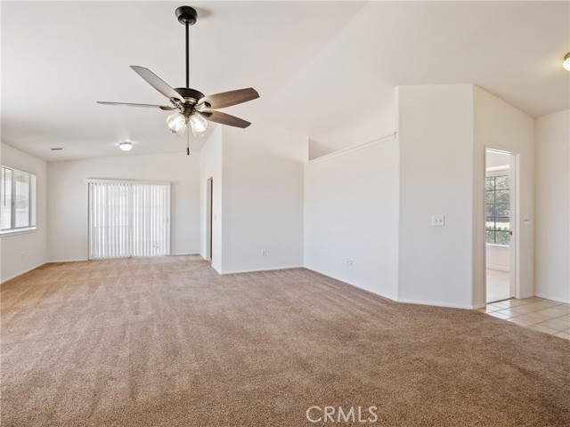 Detail Gallery Image 16 of 41 For 15464 Erie Rd, Apple Valley,  CA 92307 - 3 Beds | 2 Baths