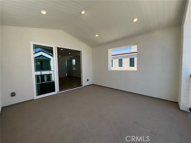 179 Sawbuck, Irvine CA: https://media.crmls.org/medias/f18c35e0-43be-4dec-a81c-5277e1e86c9e.jpg