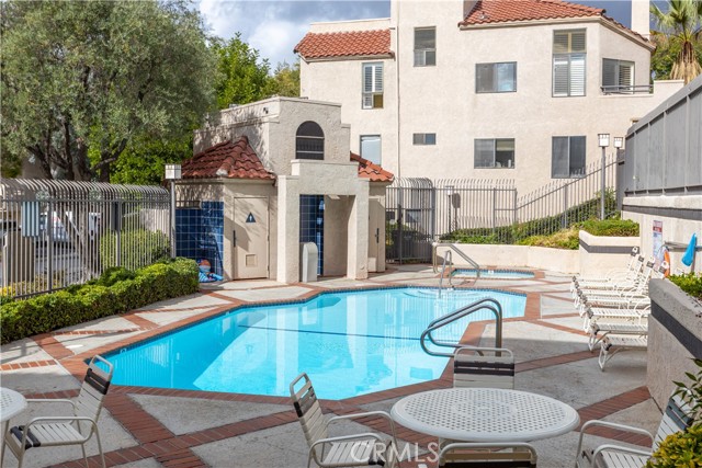 Detail Gallery Image 1 of 1 For 185 Mcafee Ct, Thousand Oaks,  CA 91360 - 2 Beds | 1 Baths