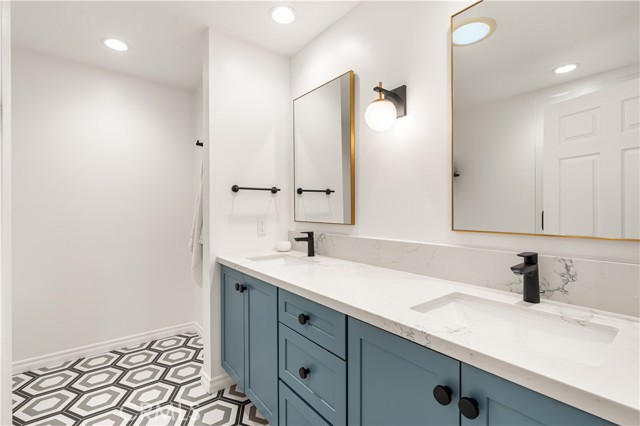 Detail Gallery Image 17 of 23 For 5503 Hartglen Pl, Agoura Hills,  CA 91301 - 5 Beds | 3 Baths