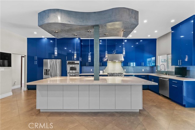 17206 Nugent Place, Granada Hills CA: https://media.crmls.org/medias/f18dd015-a08c-4b82-887b-c73f63ade39d.jpg