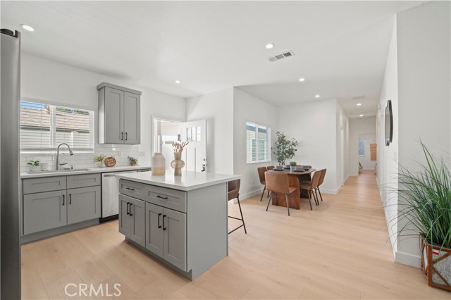 Detail Gallery Image 10 of 52 For 13622 Illinois St, Westminster,  CA 92683 - 8 Beds | 4 Baths