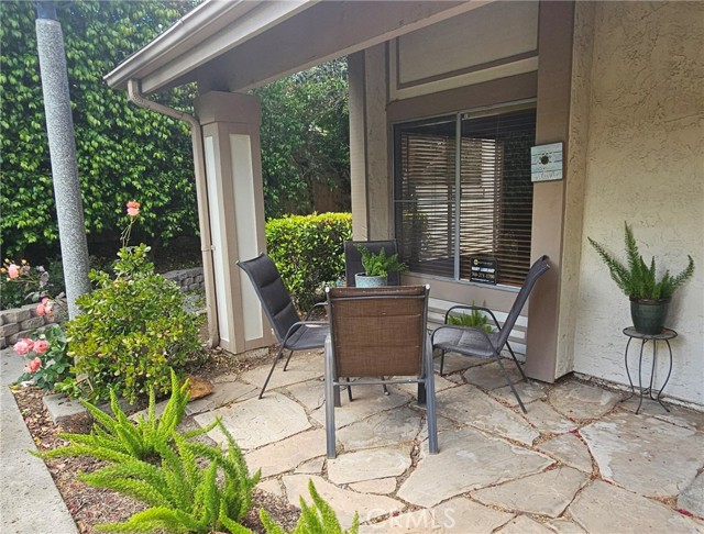 5440 Baltimore Drive, La Mesa CA: https://media.crmls.org/medias/f18e2ce4-cd94-492e-a246-c900be3d7b4a.jpg