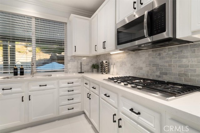 Detail Gallery Image 29 of 69 For 27569 Bottle Brush, Murrieta,  CA 92562 - 4 Beds | 2/1 Baths